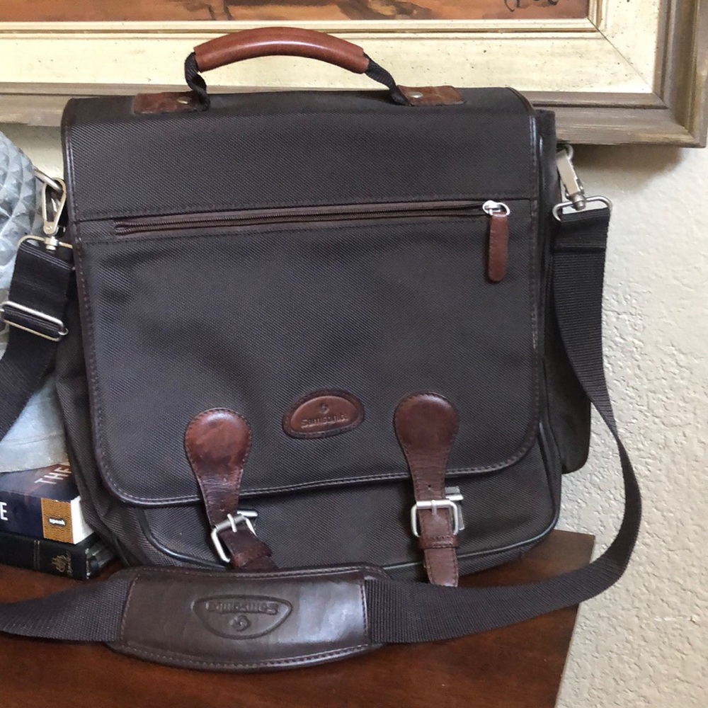 Samsonite messenger bag